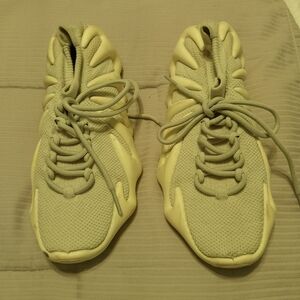 Unisex Adidas Yeezy Ortholit Size 10